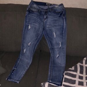 -SOLD-- Excellent condition,Indigo Rein Anklet Jeans Juniors size 11.  -SOLD-